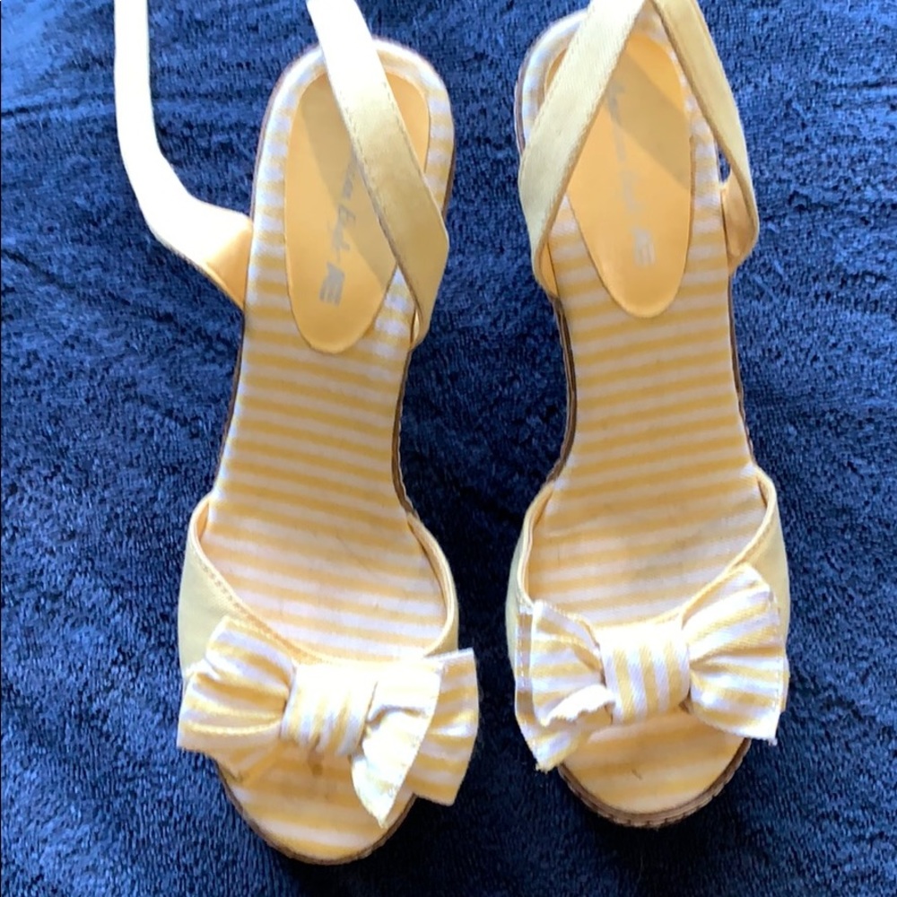 Wedge heels size 7